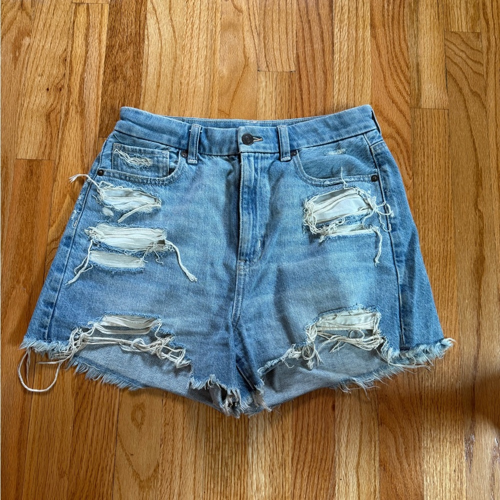 American Eagle Outfitters Mom Shorts Light Blue Distressed